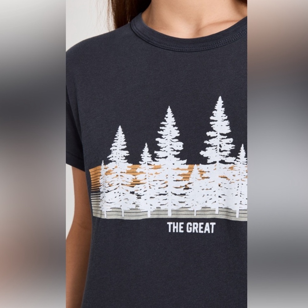 THE GREAT. The Boxy Crew Tee with Forest Graphic. Size 0